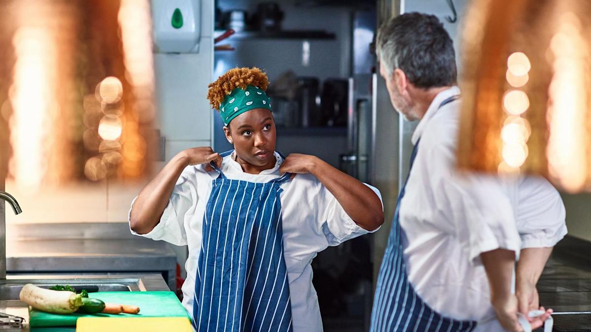 Apprenticeship shake-up to shift focus to under-21s