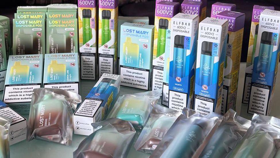 ‘I don’t know what we’ll do’ – Vapers panic-buy ahead of disposables ban ‘I don’t know what we’ll do’ – Vapers panic-buy ahead of disposables ban